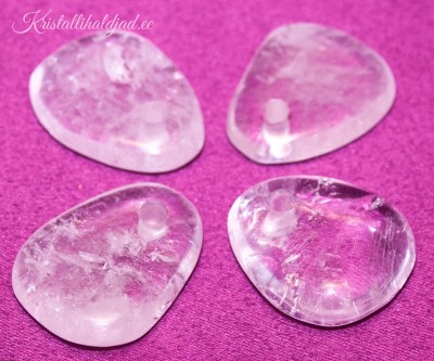 Mäekristall auguga suur, AA-klass