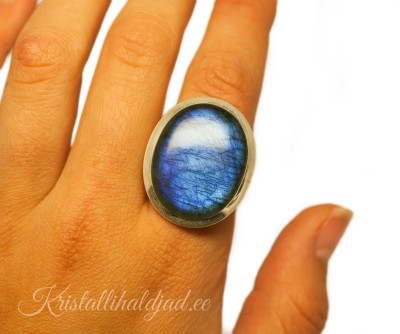 Labradoriit sinine hõbesõrmus ovaal