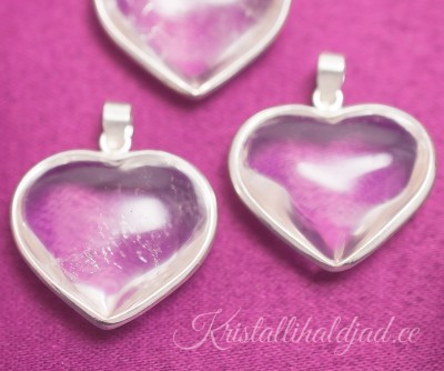 Mäekristall südameripats hõberaamis