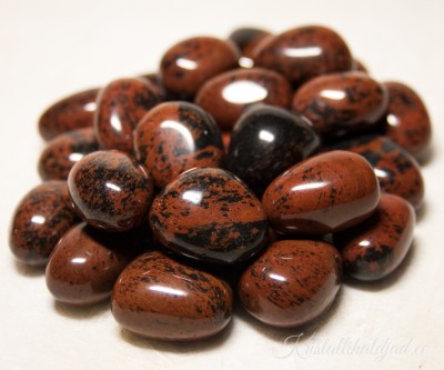 Mahagon obsidiaan lihvitud