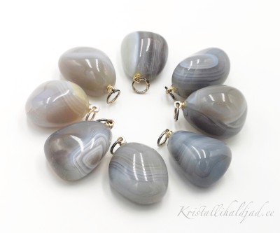 Ahhaat ripats lihvitud tilk