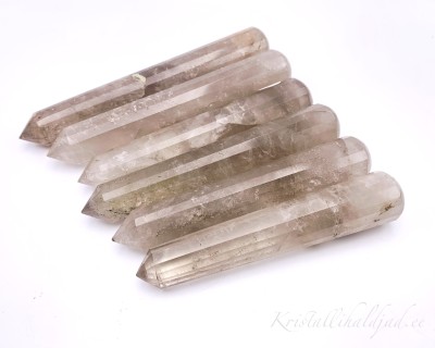 Leiunurk: Suitskvarts kristallvarras, defektiga