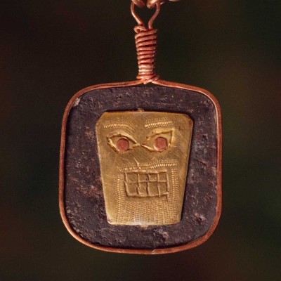 Kaelaehe Gabriel. Ehtekunstnik Uku Nurk vasest ehted