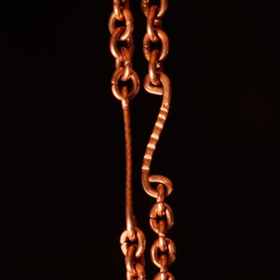 Kaelaehe Poluška. Ehtekunstnik Uku Nurk vasest ehted