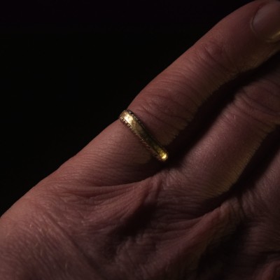 Sõrmus Sire. Ehtekunstnik Uku Nurk vasest ehted