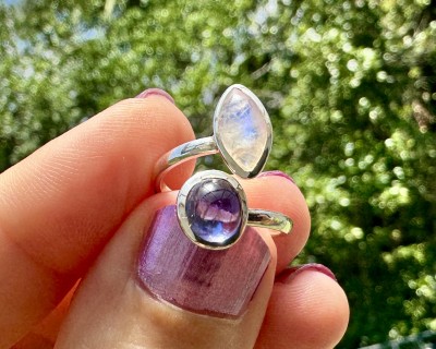 Ioliit ja sinine kuukivi hõbesõrmus Sri Lankalt