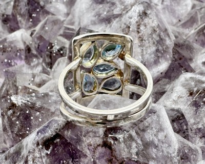 Sinine topaas hõbesõrmus Art Sri Lankalt