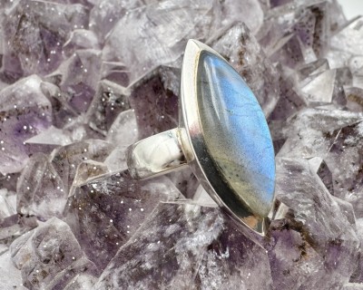 Labradoriit hõbesõrmus Silm Sri Lankalt
