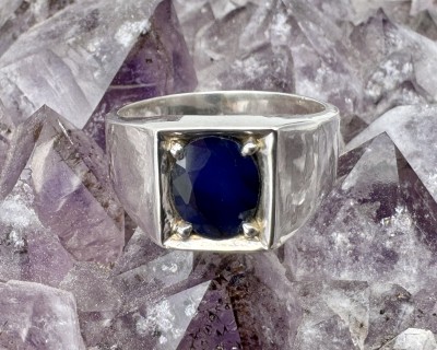 Safiir sinine hõbesõrmus Sri Lankalt