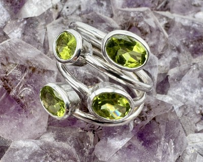 Peridoot hõbesõrmus Lill Sri Lankalt 2