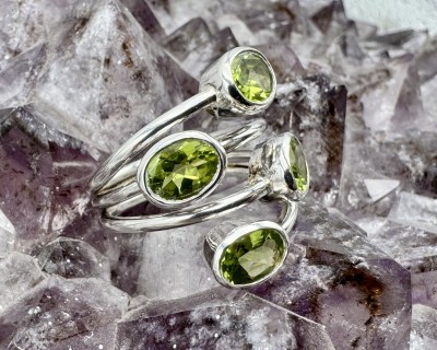 Peridoot hõbesõrmus Lill Sri Lankalt 2