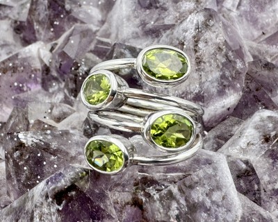 Peridoot hõbesõrmus Lill Sri Lankalt 2